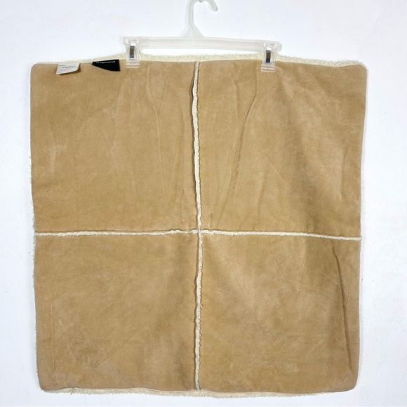 Set of 2 River Road large pillow covers faux suede and Sherpa double sided 25” - Picture 1 of 16